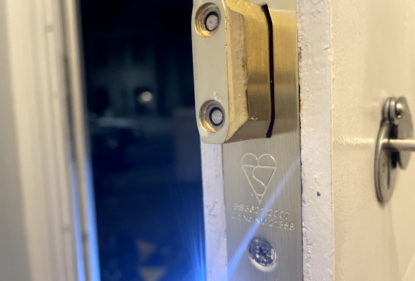 change door locks to upgrade your security in south east london